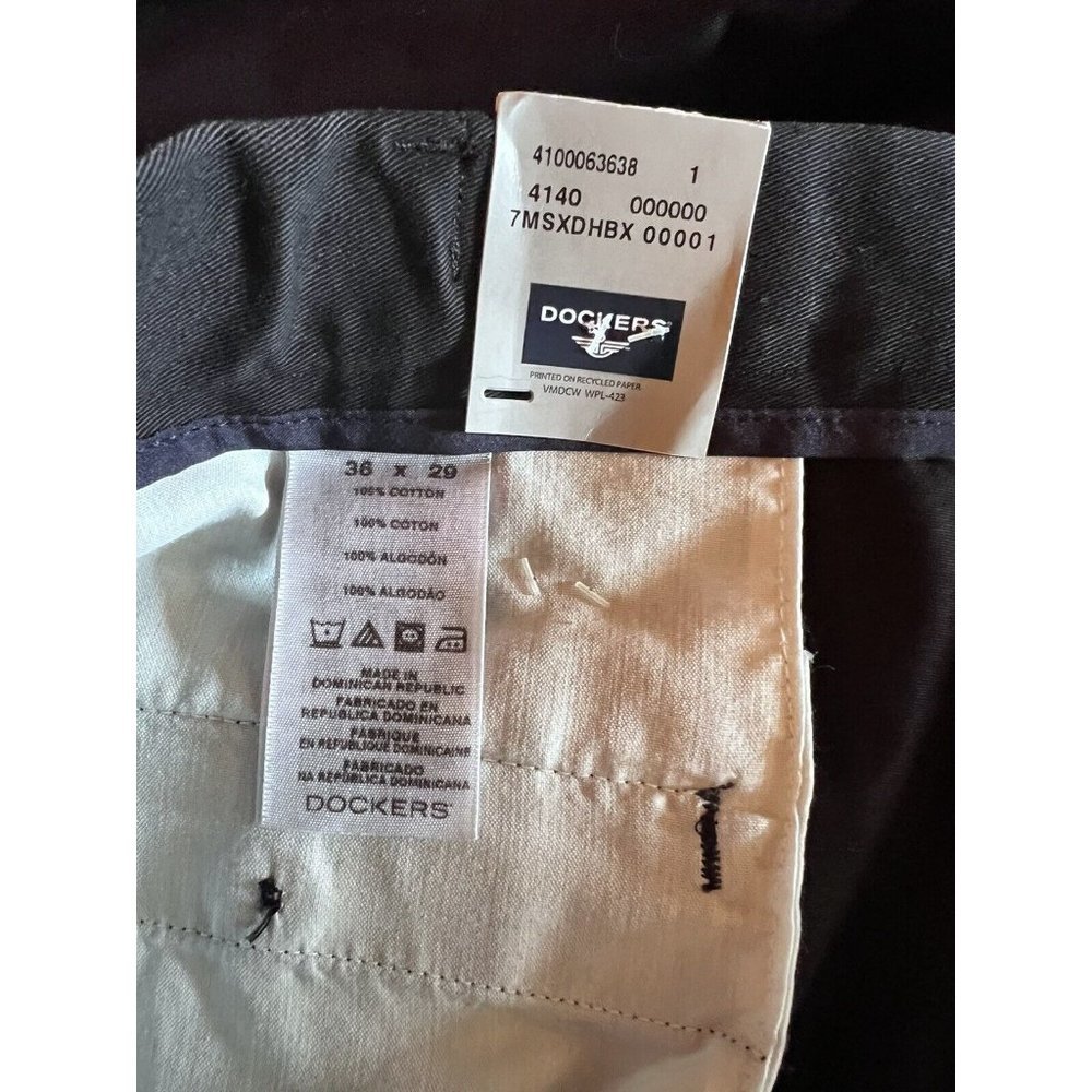 DOCKERS NEW 36x29 (28) Mens Black Comfort Waist Khaki Pleated Dress Pants NWT - Picture 10 of 11